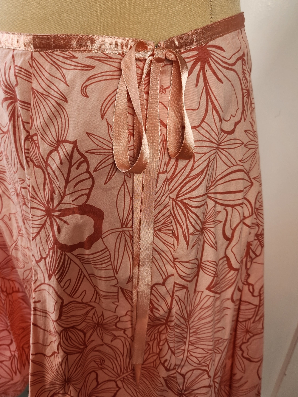 Y2K St. John's Bay Ribbon Bow Coral Pink Floral Hibiscus Skirt Sz 12 - Picture 2 of 5